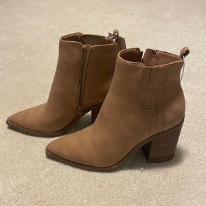 NWT booties! Memory foam super comfortable ✨